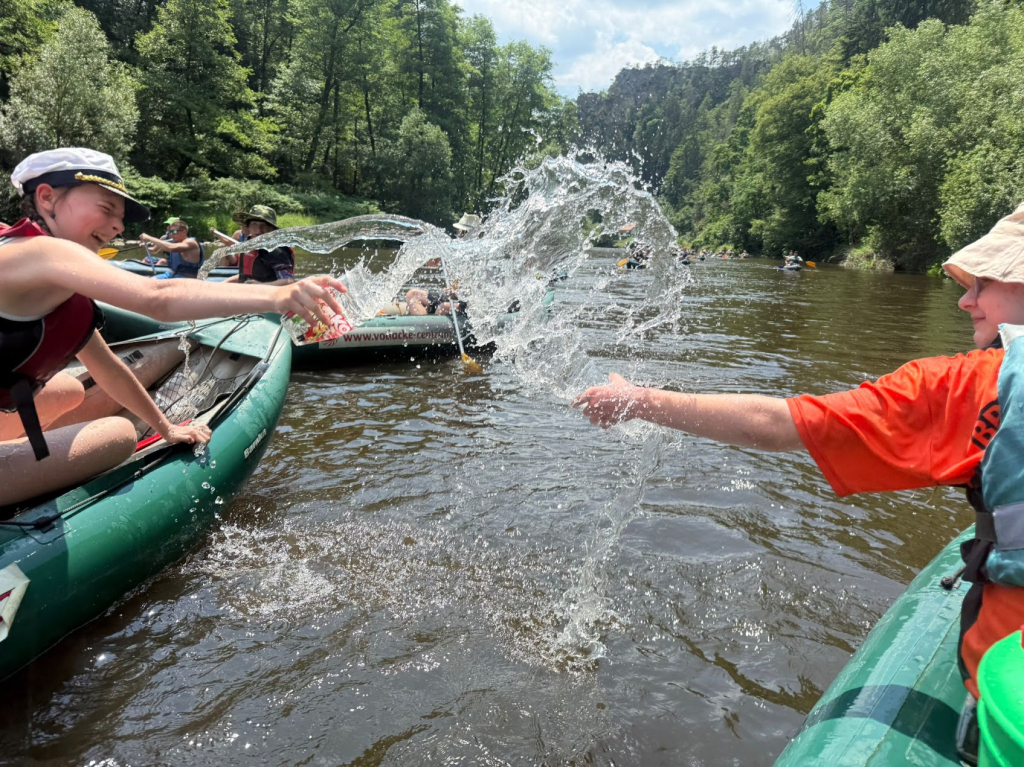 Vltava - uzavřená skupina